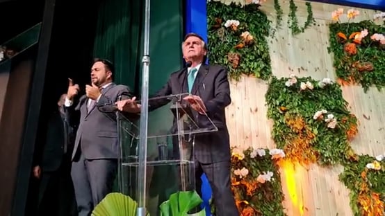 Bolsonaro ignora denúncias de assédio na Caixa e diz que “não haverá nova era” no banco
