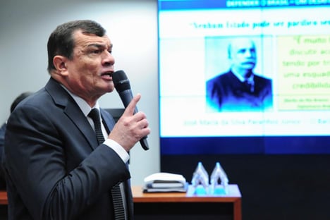 Militares atuam com “espírito colaborativo” em eleições, diz ministro da Defesa