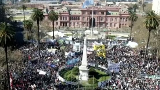 Argentina fecha 2022 com inflação de 95%