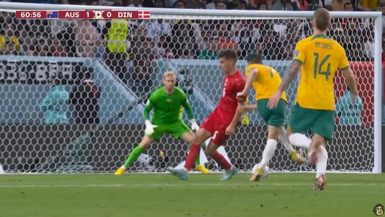 Austr&aacute;lia vence Dinamarca e se classifica para as oitavas