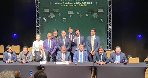 AO VIVO – Valdemar Costa Neto apresenta relatório adicional sobre urnas