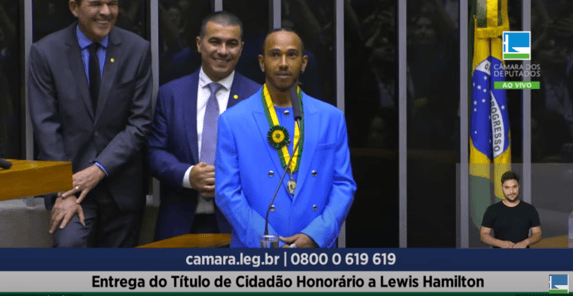 Hamilton, após receber título de cidadão honorário: “Agora sou um de vocês”