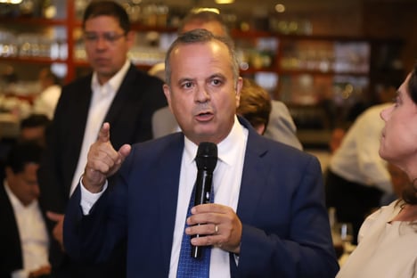 Candidatura de Marinho avan&ccedil;a e Planalto atua para conter trai&ccedil;&otilde;es