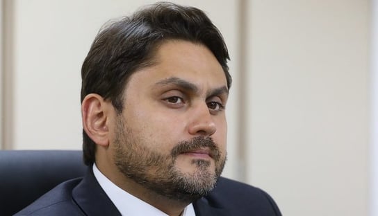 Após reunião com Lula, Juscelino diz que permanece