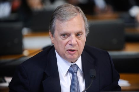 Áudio: “Servidor que se arvora de senador”, diz Tasso sobre manobra envolvendo Bandeira