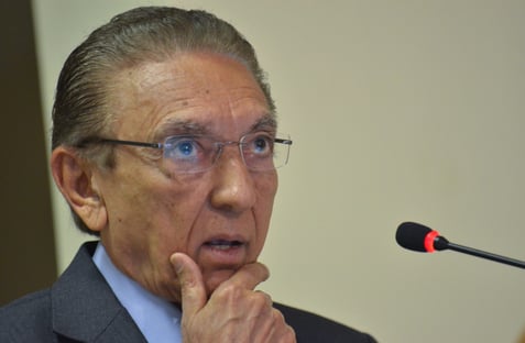 Juiz de Brasília livra Edison Lobão e Sérgio Machado de denúncia por corrupção