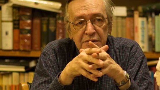 “Diga logo de que lado está. Seja homem”, diz Olavo a Santos Cruz