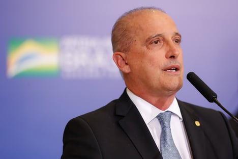 Onyx prevê 50% dos brasileiros vacinados até julho e fala em “imunidade de rebanho”