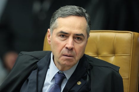 Bolsonaro pode berrar, mas Barroso fez o certo