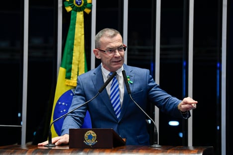 Senador diz que manifestações pró-Bolsonaro são munição probatória para CPI
