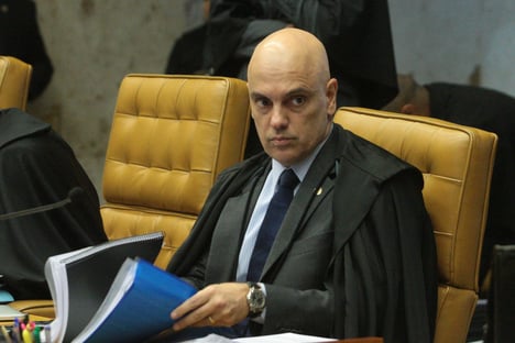 “Poder público não pode se abaixar aos dogmas”, diz Moraes