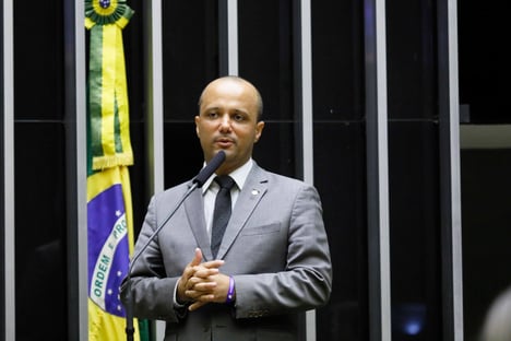 Bolsonarista perde eleição para cargo em comissão que vai investigar Abin