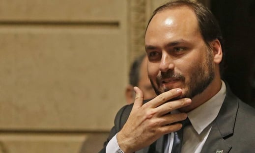 Carlos contra a censura do bem