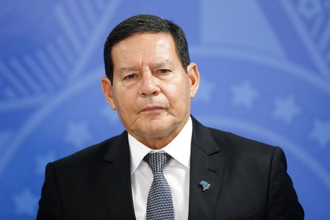 Fala de Mourão sobre supersalários repercute mal no governo