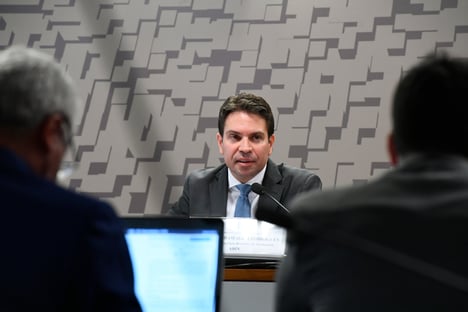 Rede pede ao Supremo afastamento de Heleno e Ramagem
