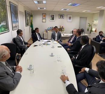Eduardo Bolsonaro entra em campo para a liberação dos cassinos no Brasil