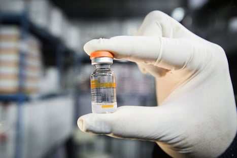Deputado pede à PGR inquérito para apurar frascos de vacinas com doses a menos