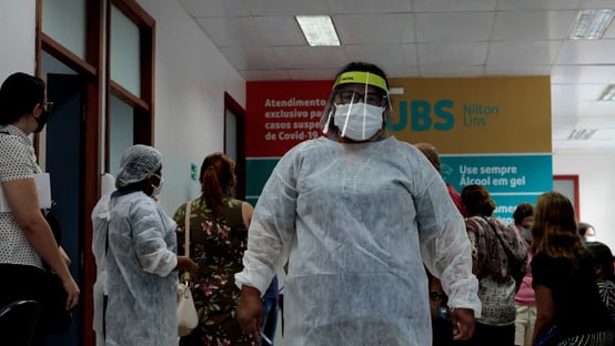 Covid: Brasil registra 866 mortes em 24 horas, diz consórcio