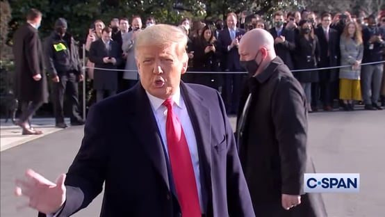 Trump diz que, quando voltar à Casa Branca, não convidará dono do Facebook para jantar