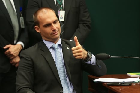 Eduardo Bolsonaro endossou reabertura do comércio em Manaus