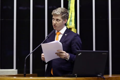 Van Hattem rebate Amoêdo