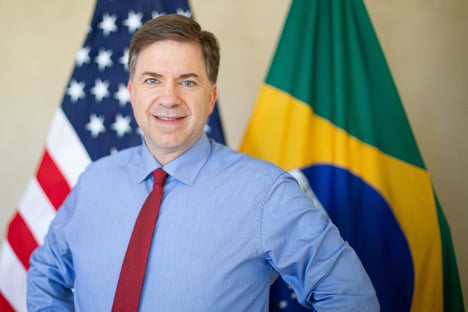 Embaixador dos EUA no Brasil anuncia aposentadoria