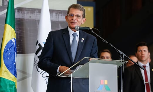 “Vamos meditar sobre a economia e o caminhoneiro que está sem carga”