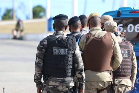 Lideranças policiais bolsonaristas incitam tropas contra governadores