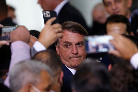 Partido que Bolsonaro namora é investigado por ligação com milícias
