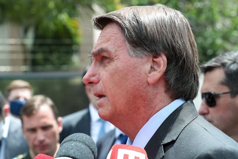 Bolsonaro aciona STF para derrubar decretos do DF, RS e Bahia