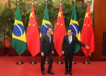 Coronavac pode atrasar por causa de ataques de Bolsonaro à China