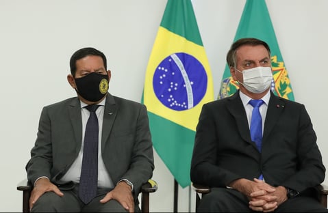 Governo publica portaria que fará Bolsonaro e Mourão ganharem mais