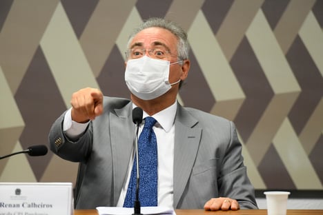 Renan elogia participação de Mandetta na CPI e ironiza ausência de Pazuello