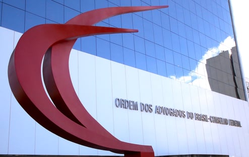 OAB racha e vice defende afastamento de disputas partidárias