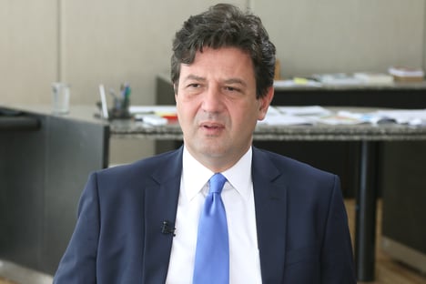 Mandetta: “Já devem ter revirado a vida da gente do avesso”
