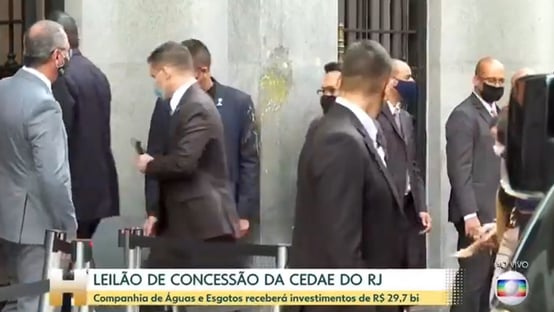 Bolsonaro é ovocionado em SP
