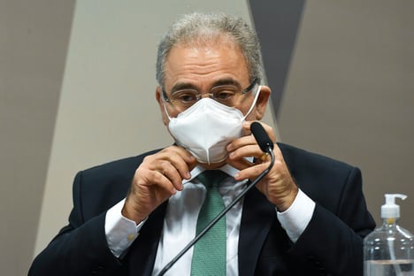 Queiroga foge de perguntas sobre cloroquina e irrita integrantes da CPI