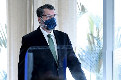 ‘Sua interferência como chanceler para obter IFA da China foi zero’, diz Kátia Abreu para Ernesto