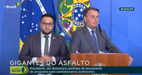 Bolsonaro elogia ingresso de mulher de Ricardo Barros no conselho da Itaipu