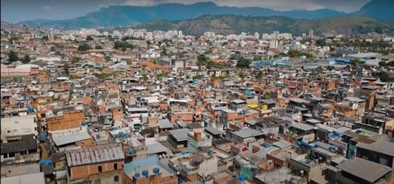 Corpos foram removidos sem perícia no Jacarezinho