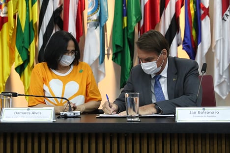 Bolsonaro: Constituição não tem pena para abuso de crianças