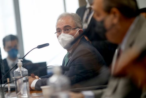 “Discussões laterais e que não acabam com a pandemia”, diz Queiroga, sobre cloroquina