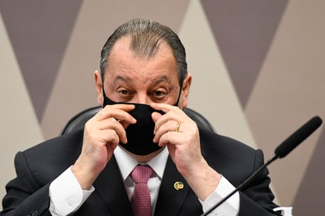 “Nunca houve compromisso com a compra da vacina”