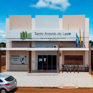 Motorista vai a prostíbulo e atrasa entrega de vacina da Covid em Mato Grosso