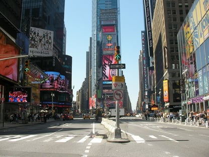 Mulheres e criança são atingidas por tiros na Times Square, em NY