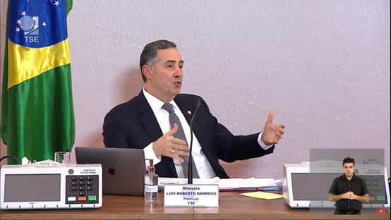Barroso critica teoria conspiratória de que ministros do TSE queiram fraudar eleições