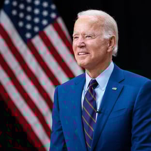 Biden oficializa doação: Nós vamos fazer tudo que podemos para vacinar o mundo