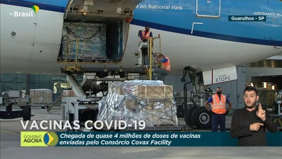 Lote de vacinas do Covax chega a Guarulhos