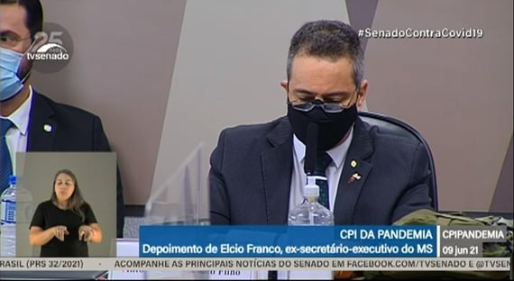 Elcio Franco diz que governo não comprou a Coronavac por falta de marco legal