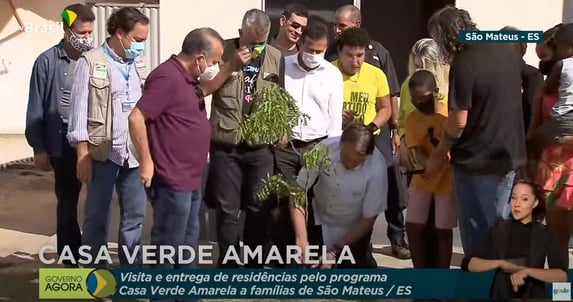 Em meio à pandemia, Bolsonaro vai ao Espírito Santo plantar uma árvore